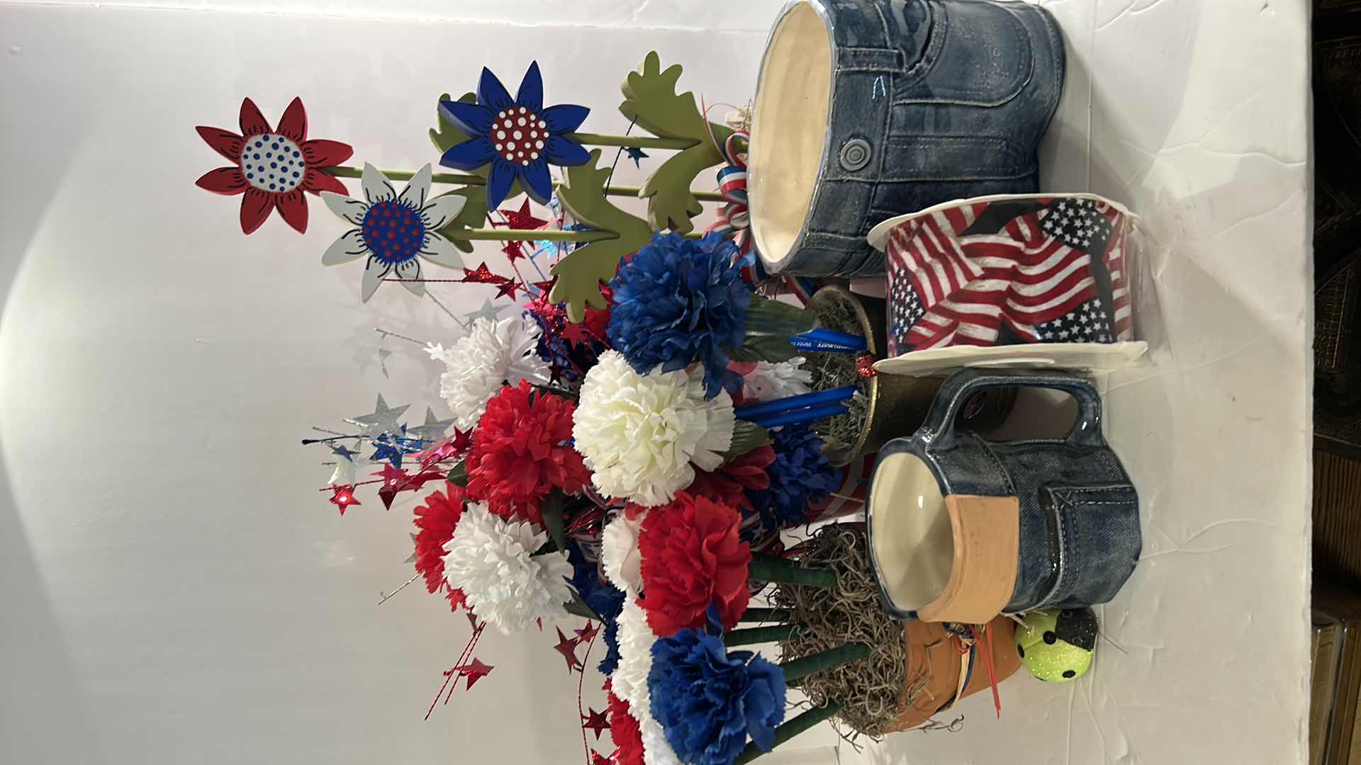 Photo 1 of 4TH OF JULY DECORATIONS