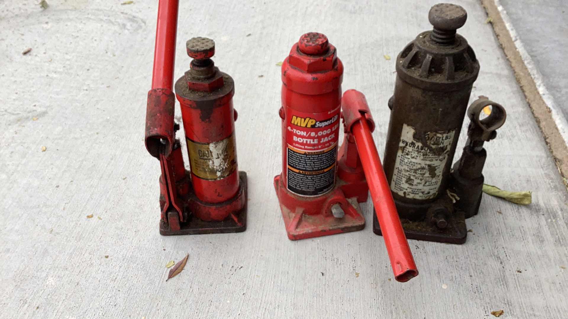 Photo 1 of 3 CAR JACKS