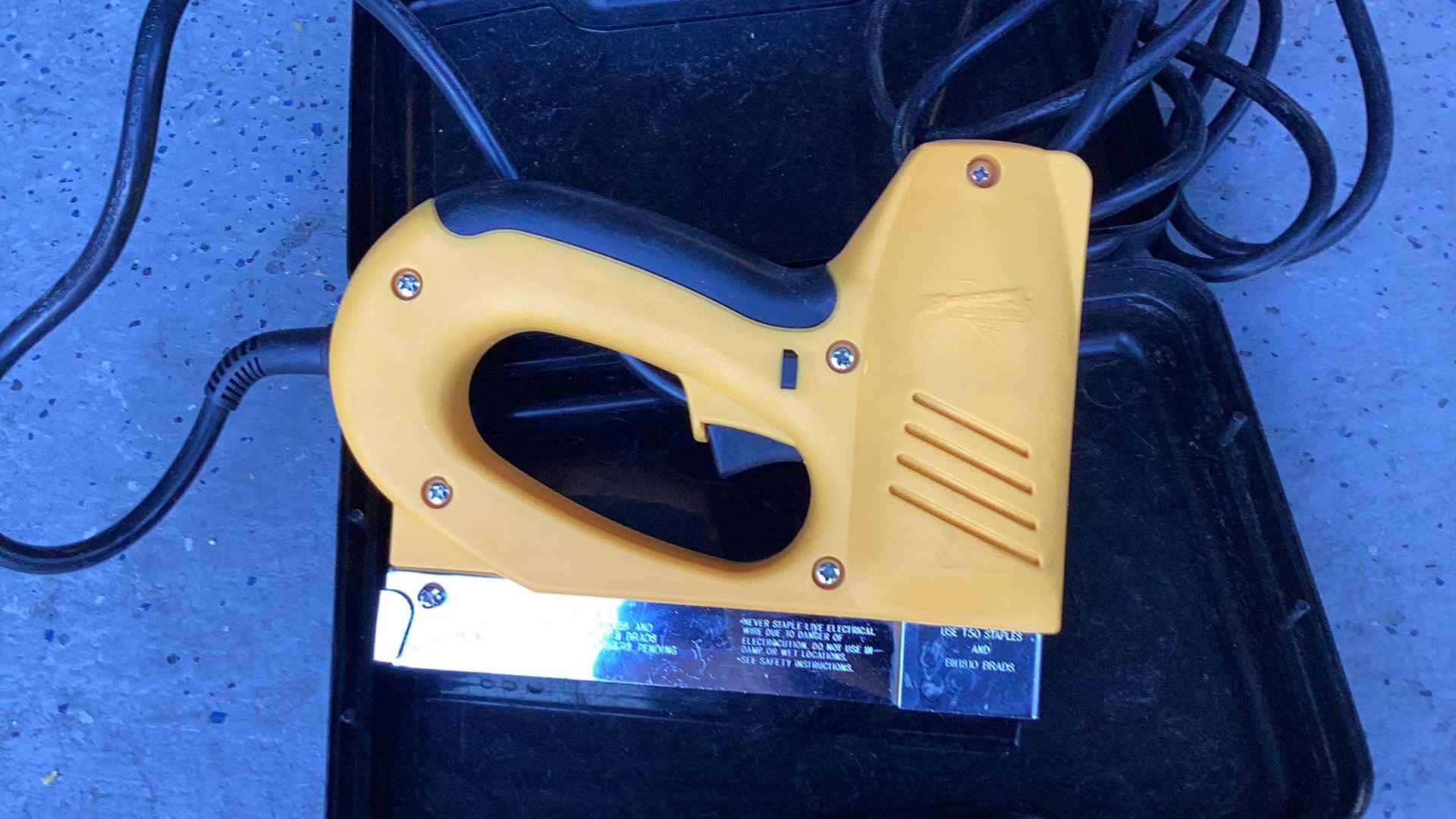 Photo 1 of ARROW ELECTRIC STAPLE AND NAIL GUN TESTED WORKING