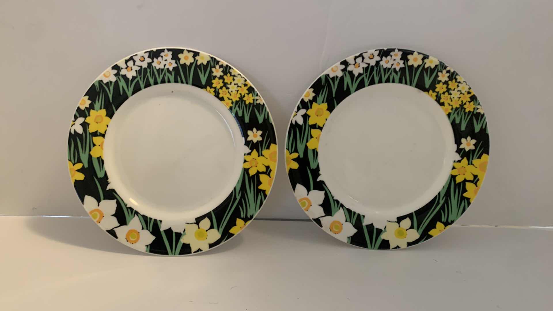 Photo 1 of MIKASA BONE CHINA DESSERT PLATES, 8 pieces