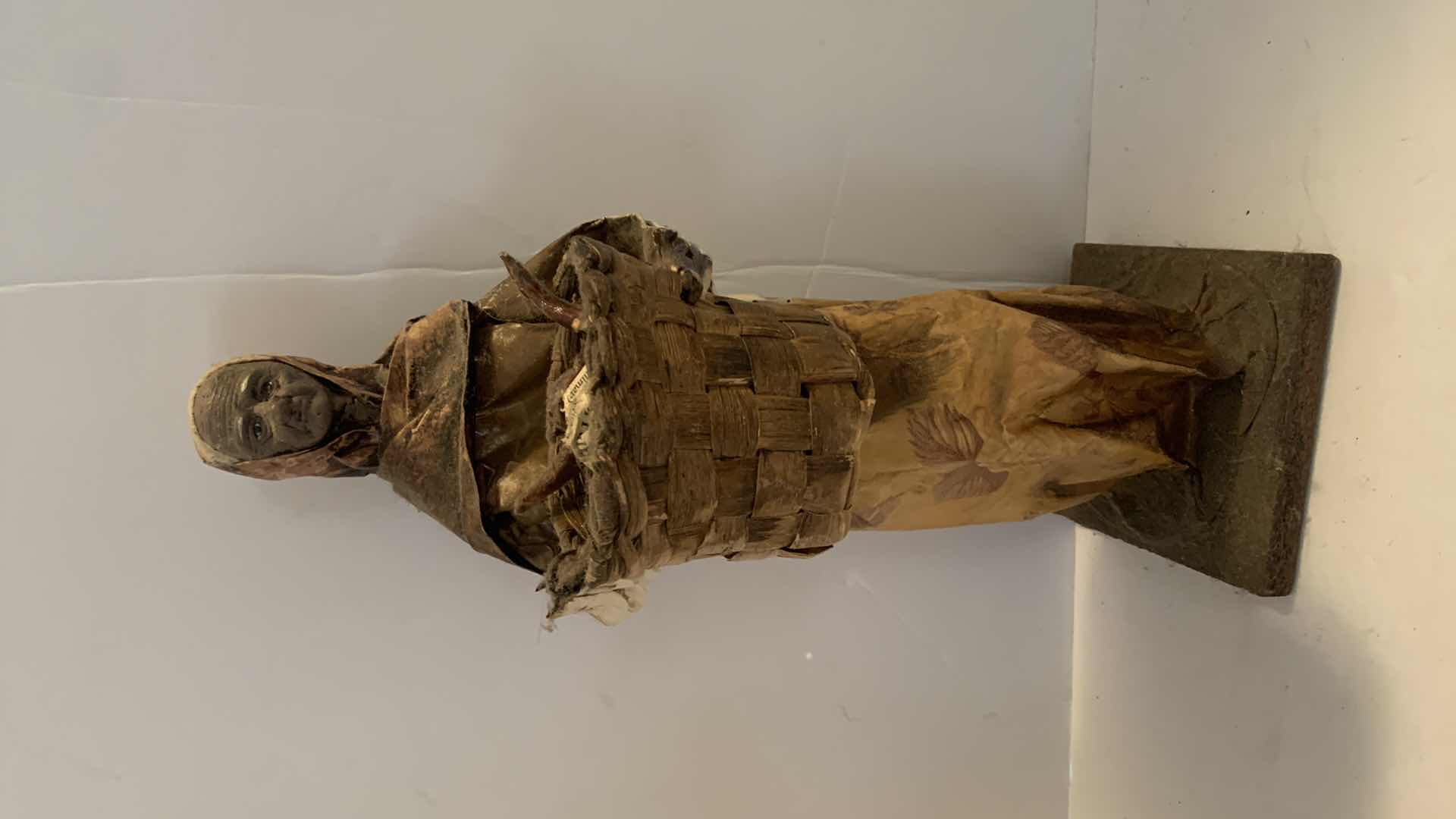 Photo 1 of 3 - PAPER MACHE MEXICAN FOLK ART FIGURINES 