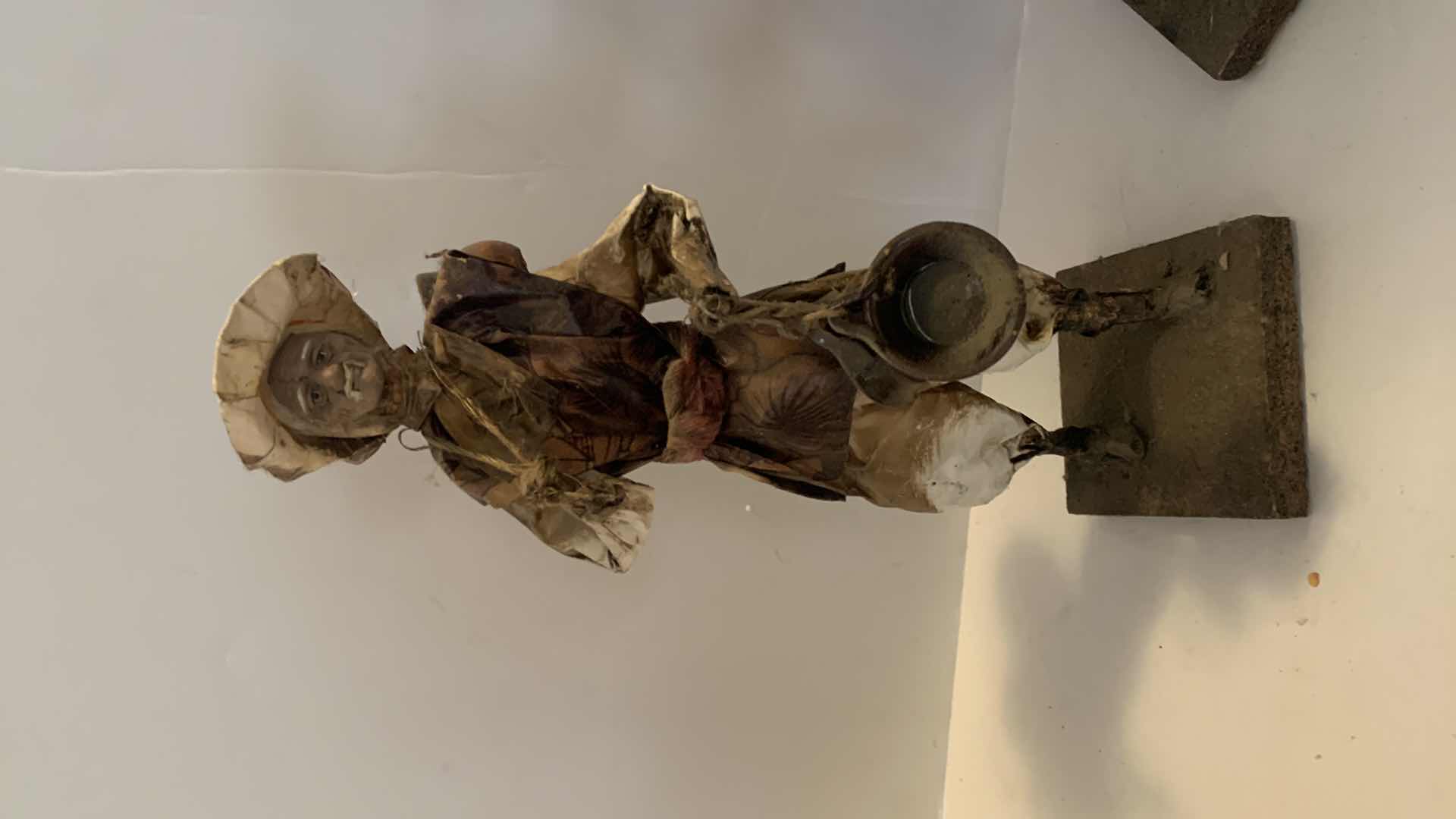 Photo 1 of 3 - PAPER MACHE MEXIJCAN FOLK ART FIGURINES AND HAIR CLIP