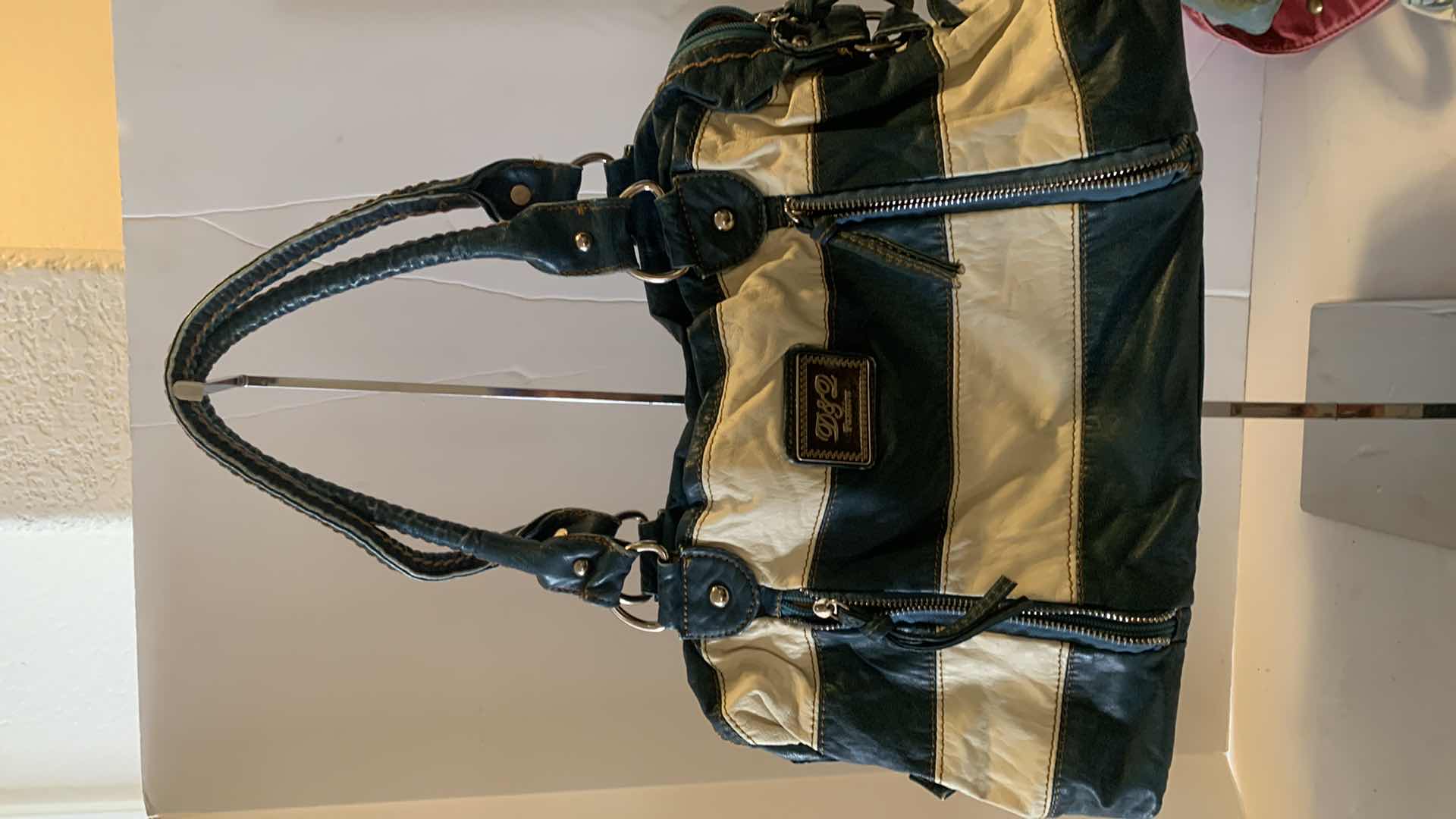 Photo 1 of 4 WOMENS PURSES