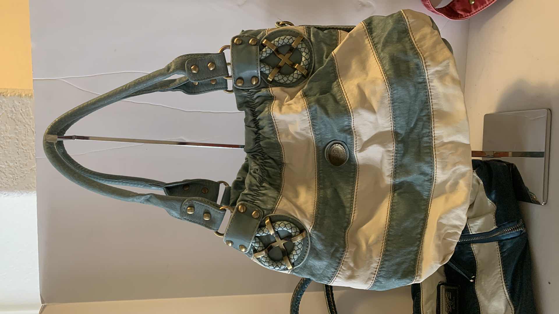 Photo 1 of 4 WOMENS PURSES