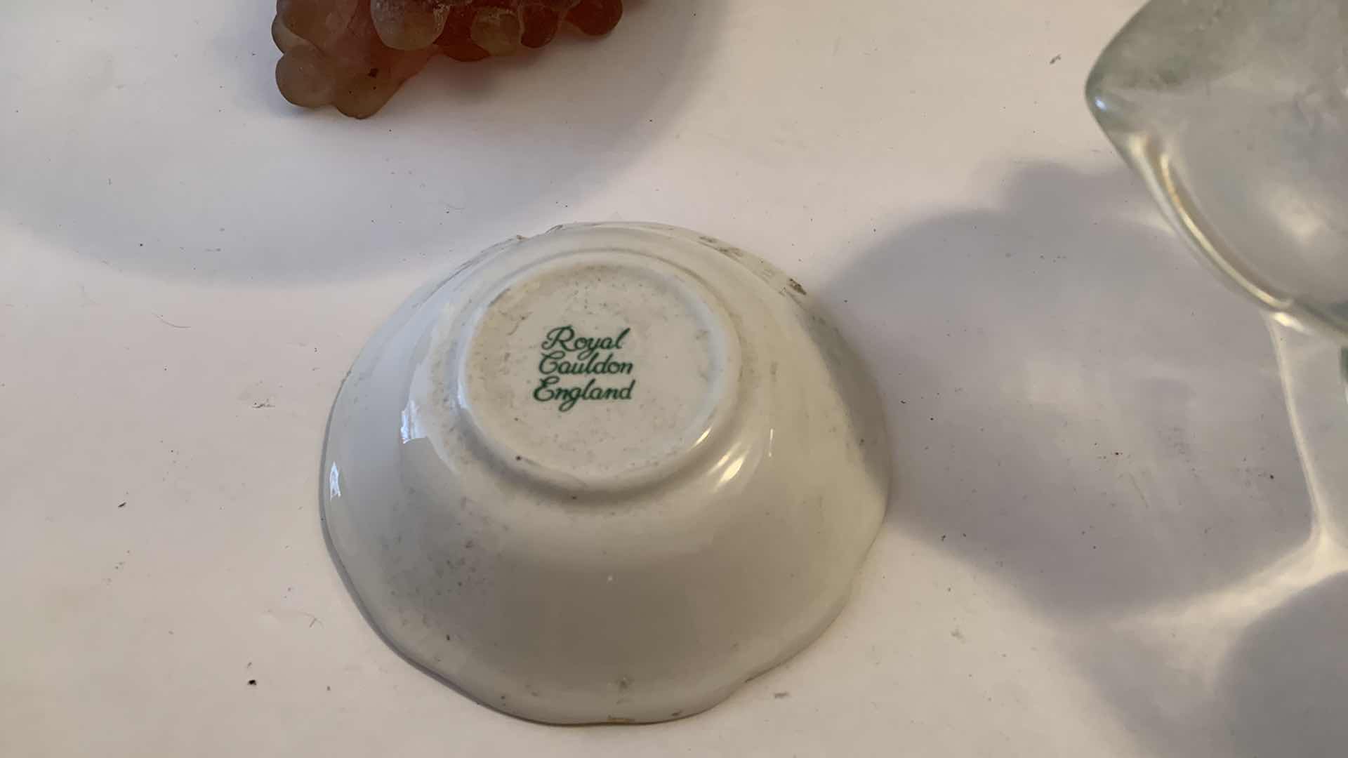 Photo 1 of HOME COLLECTIBLE ASSORTMENT, STAINED GLASS, ELEPHANT VASE H18”, BOWLS AND MORE