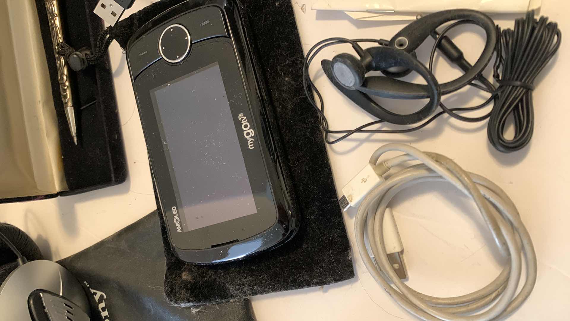 Photo 1 of ELECTRONIC ASSORTMENT, EAR PHONES / BUDS, VIDEO RECORDER, PHONE AND MORE