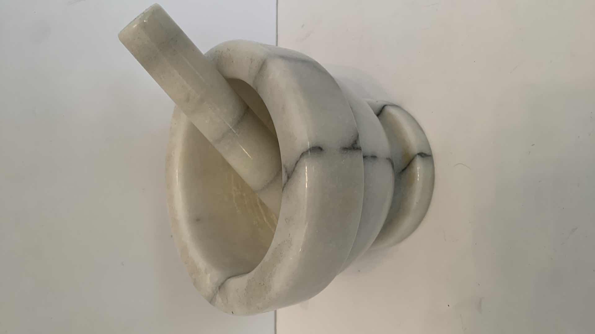 Photo 1 of MARBLE MORTER AND PESTLE H4.5”