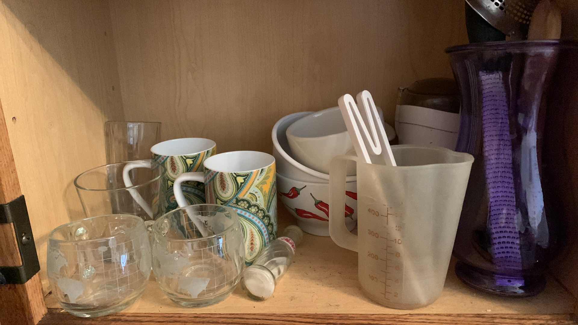 Photo 1 of CONTENTS OF CABINET