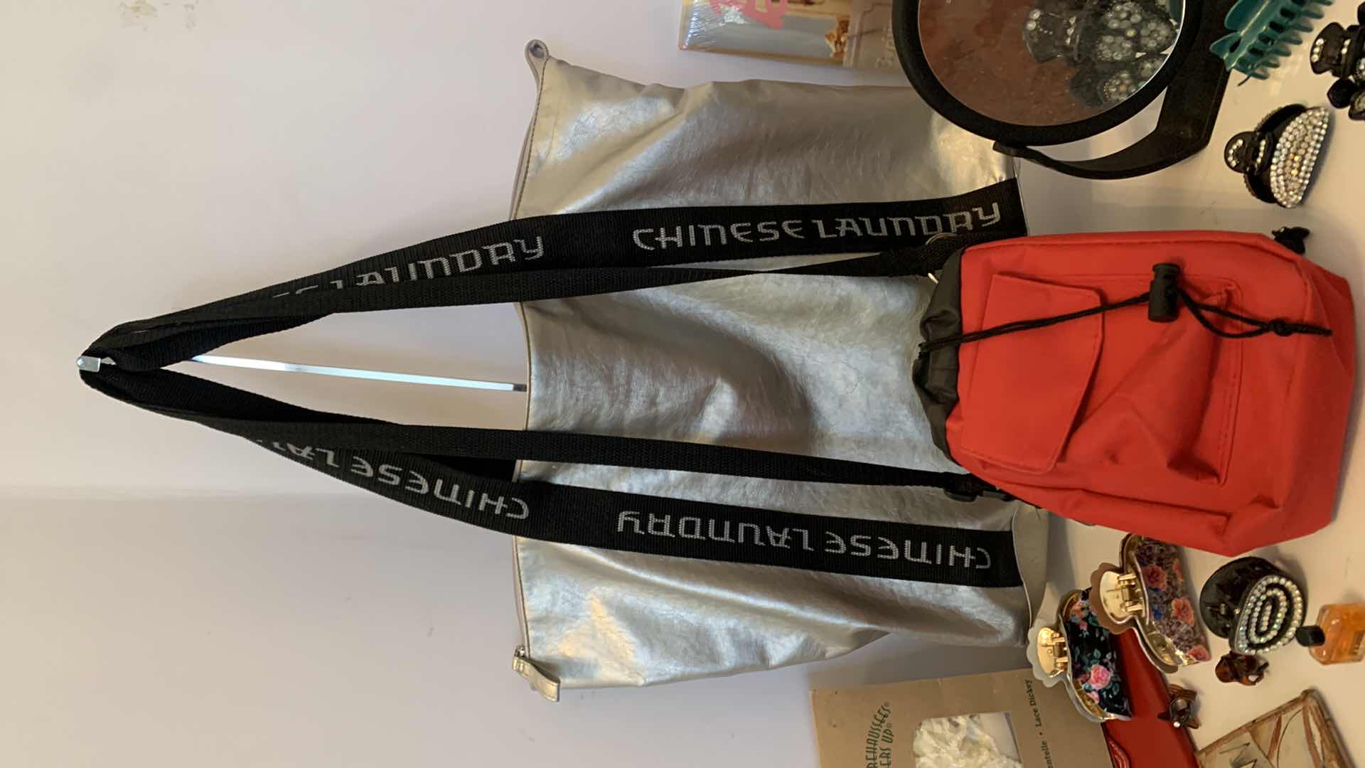 Photo 1 of MISC WOMENS / GIRLS ACCESSORIES ASSORTMENT