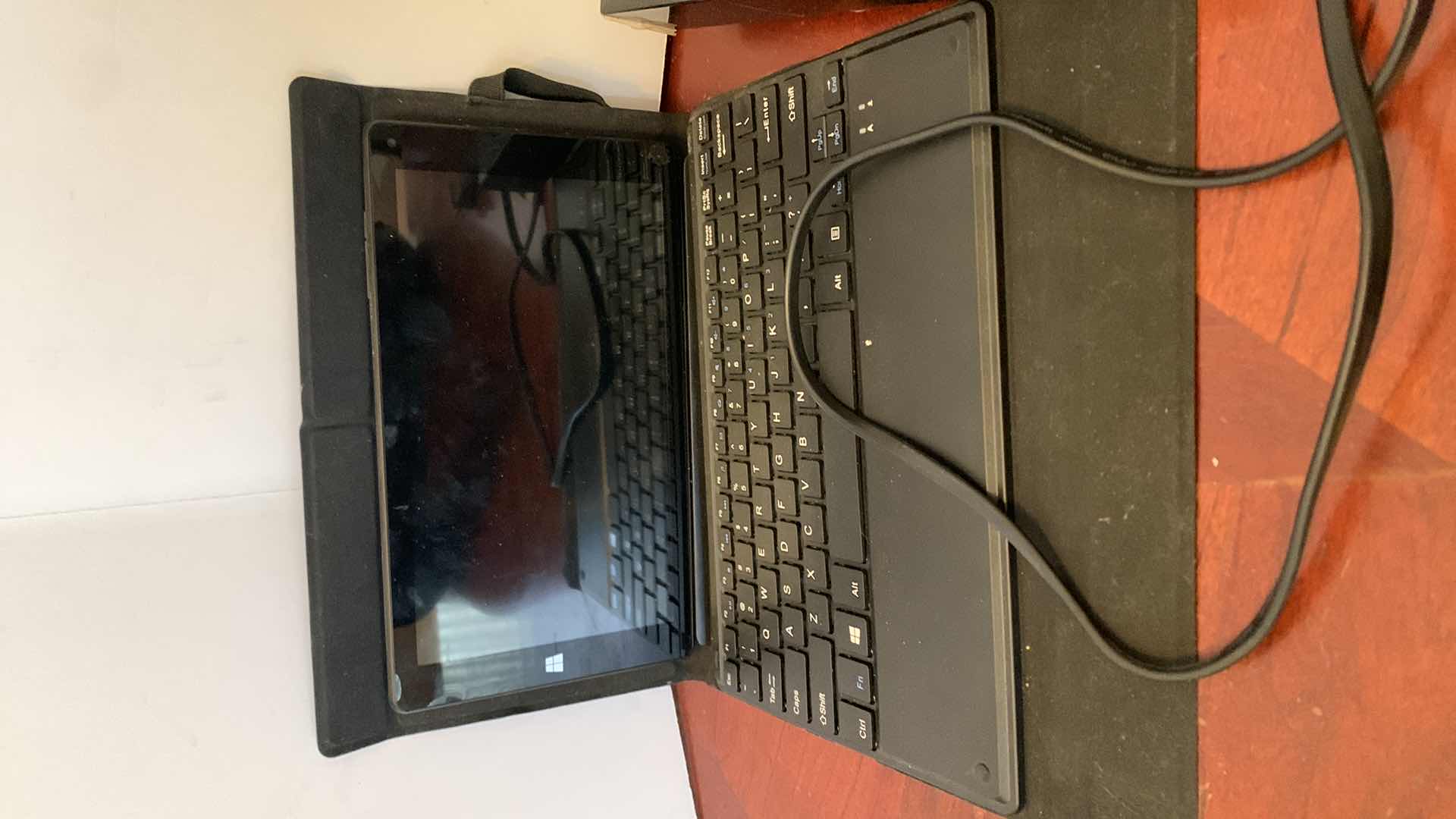 Photo 1 of ELECTRONIC ASSORTMENT - 3 (THEY POWER UP)