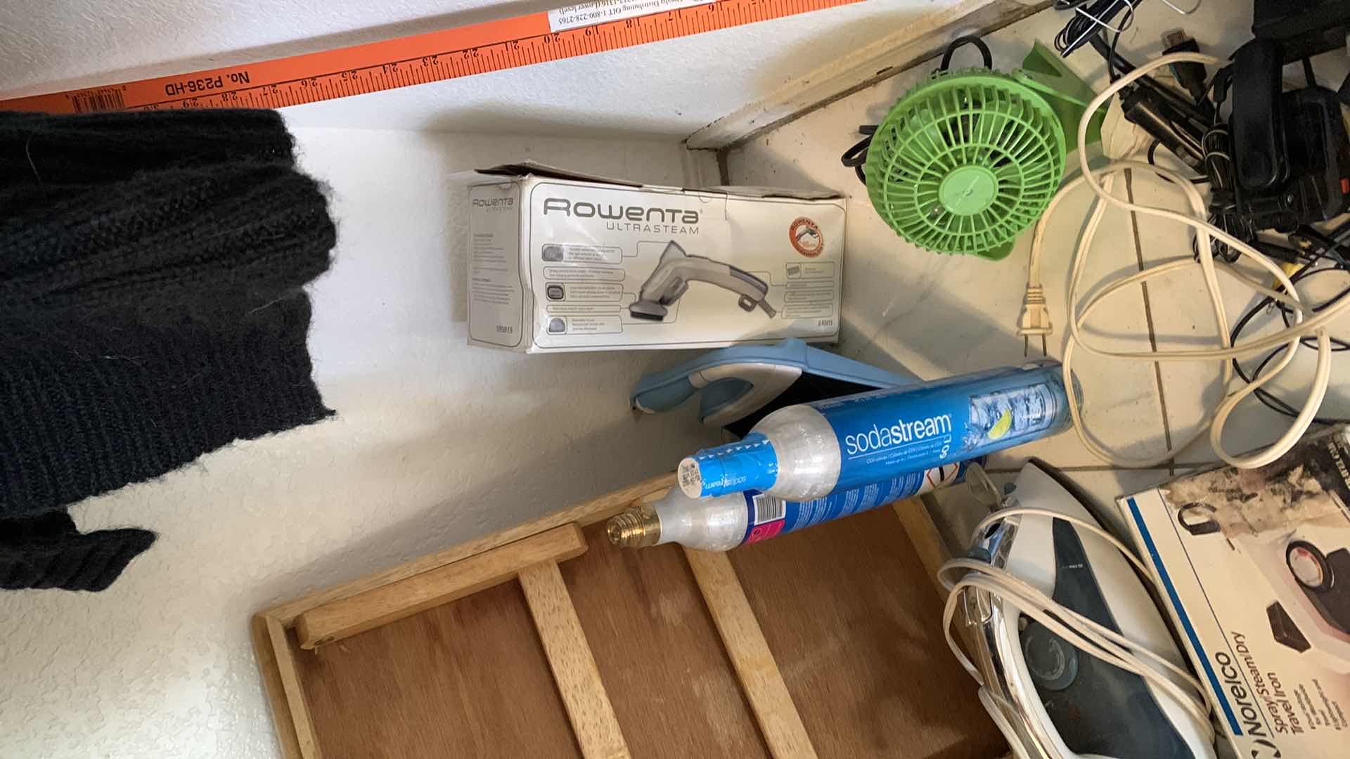 Photo 4 of CONTENTS OF CLOSET