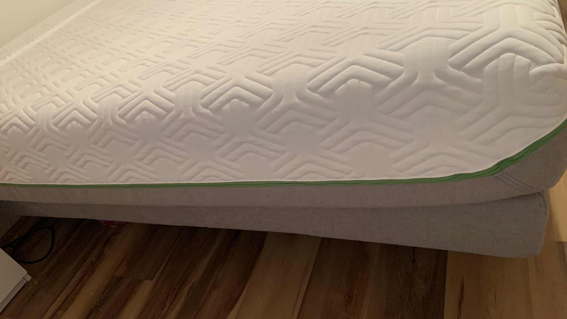 Photo 12 of QUEEN SIZE TEMPURPEDIC MATTRESS ADJUSTABLE, HEAD, LEGS AND MASSAGE W REMOTE 80” x 60”