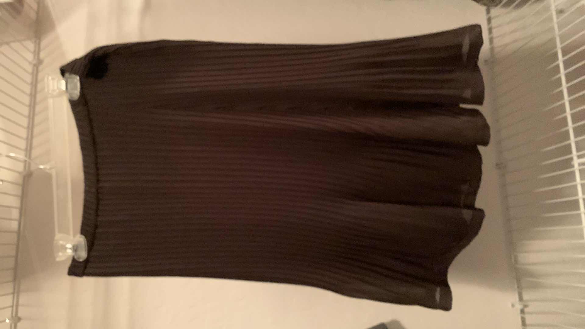 Photo 1 of 10 LADIES SKIRTS SIZE L XL