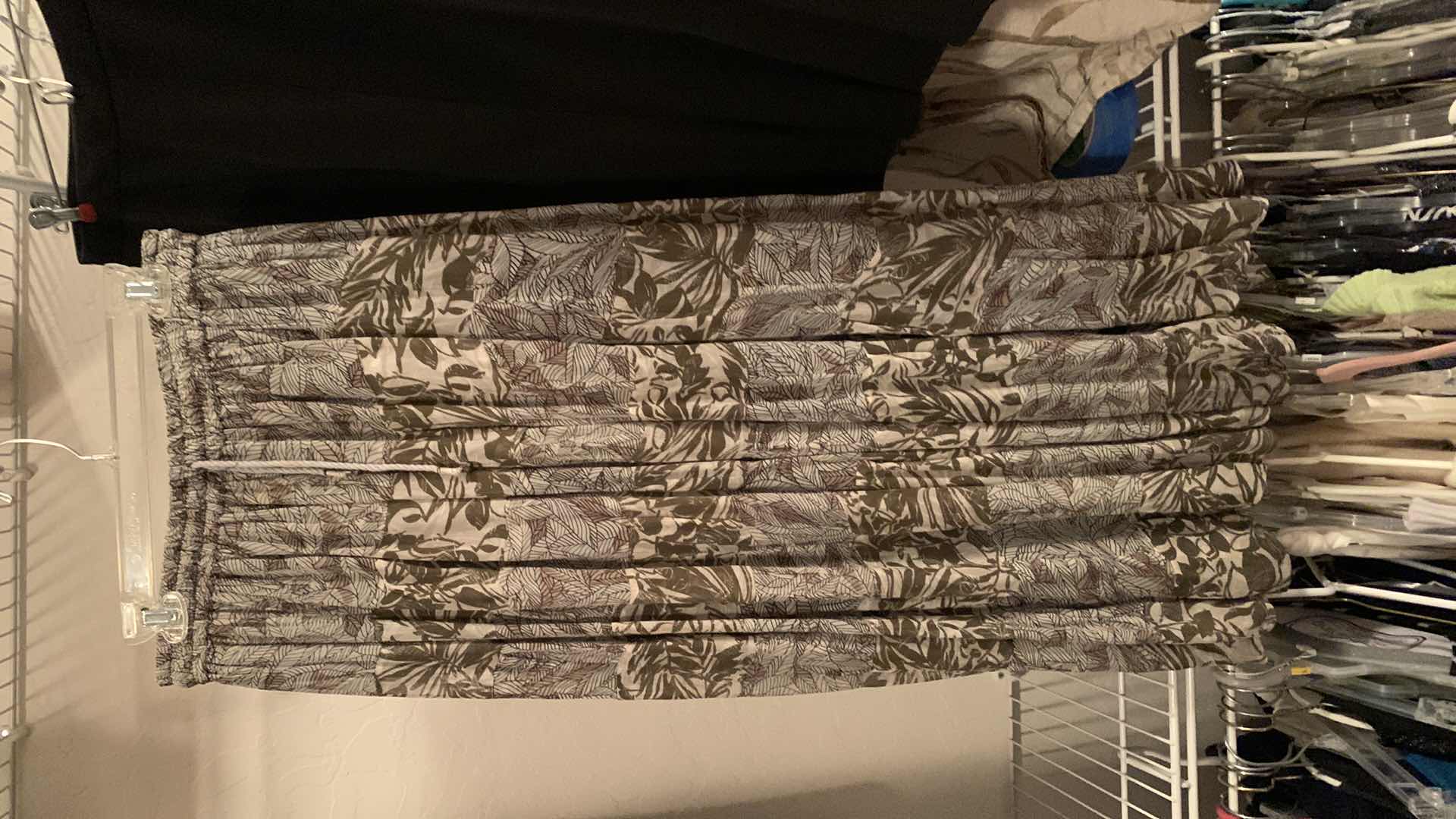 Photo 1 of 10 LADIES SKIRTS SIZE L XL