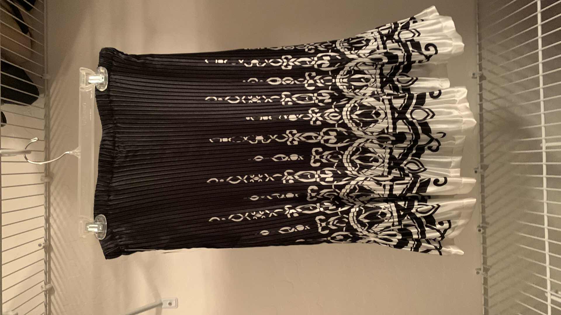 Photo 1 of 10 LADIES SKIRTS SIZE L XL