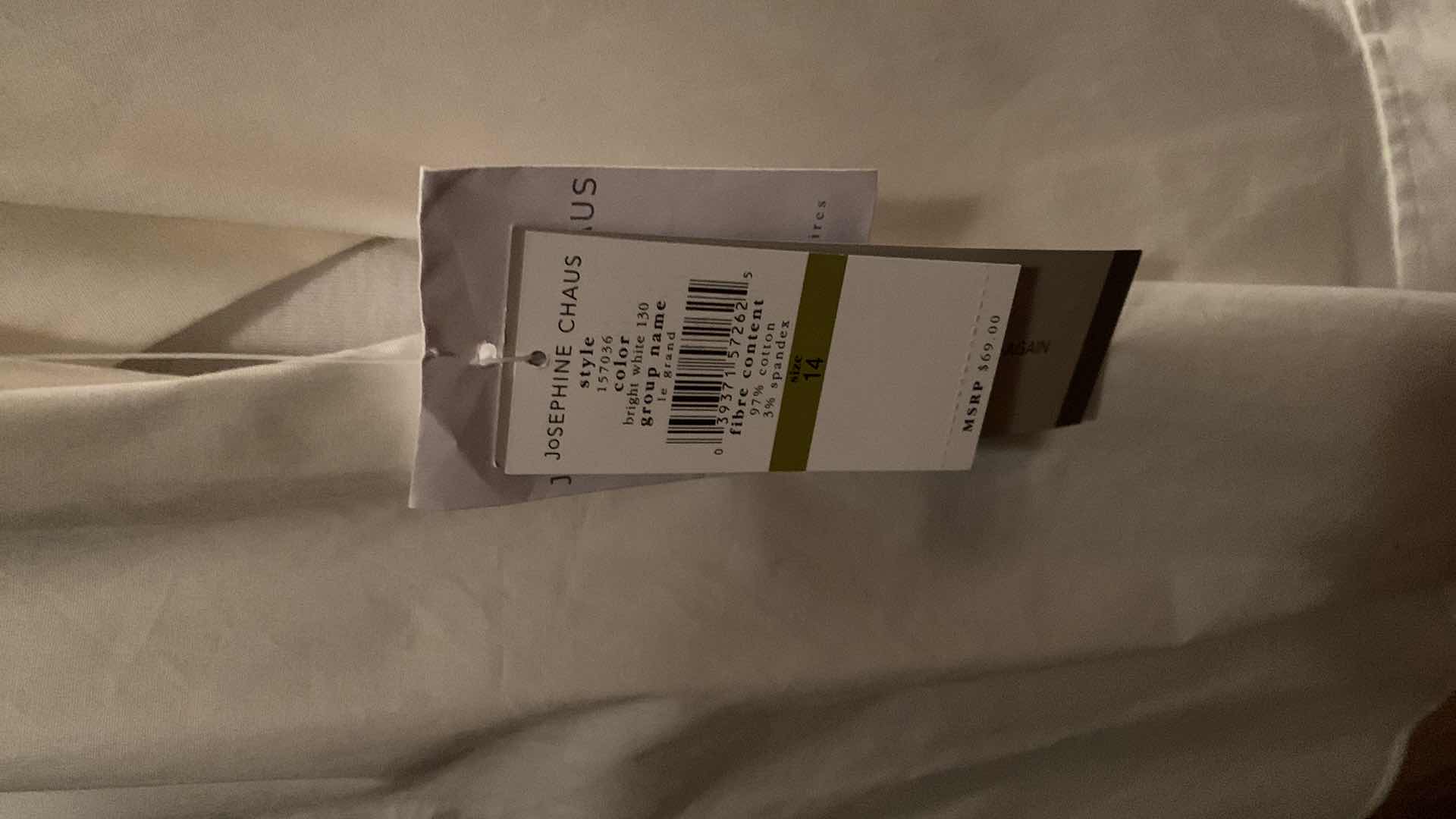 Photo 1 of 50 PCS WOMENS CLOTHING L XL TOPS SWEATERS