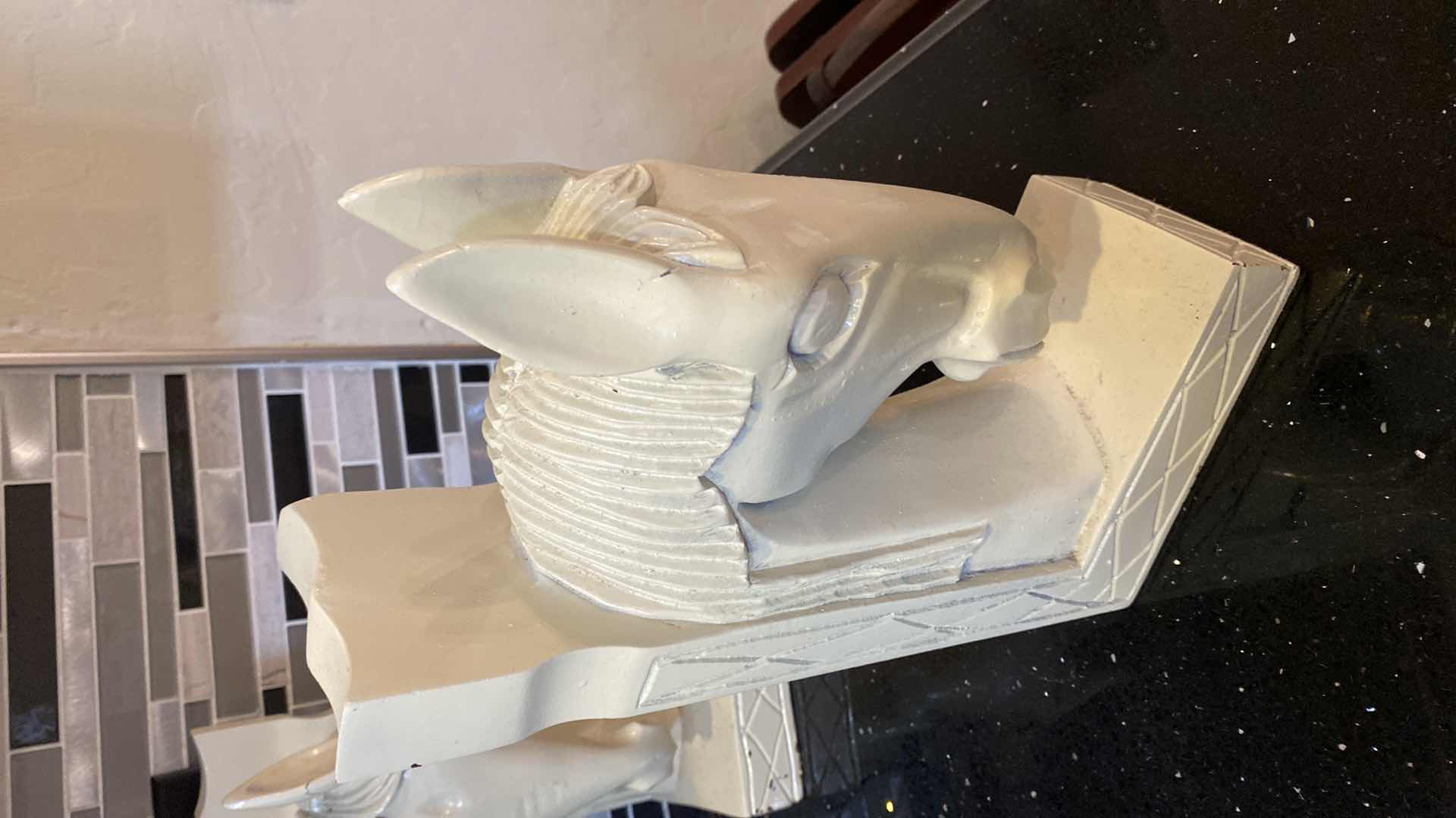 Photo 1 of HORSE HEAD BOOK ENDS H12”