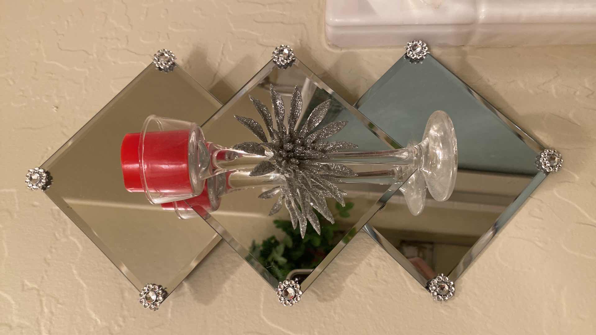 Photo 1 of MIRRORED WALL DECOR TOTAL WIDTH AS PICTURED 31”