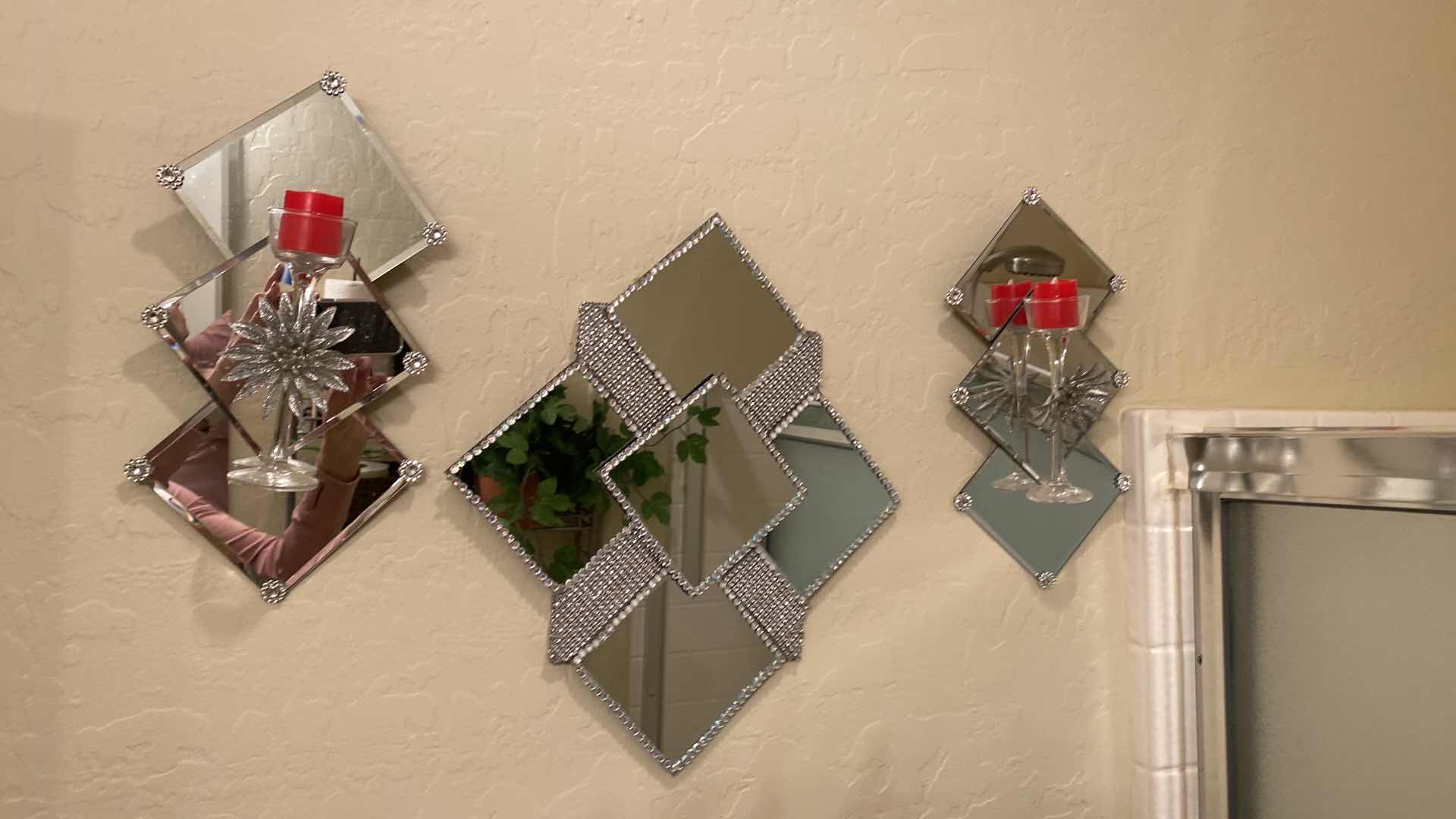 Photo 1 of MIRRORED WALL DECOR TOTAL WIDTH AS PICTURED 31”