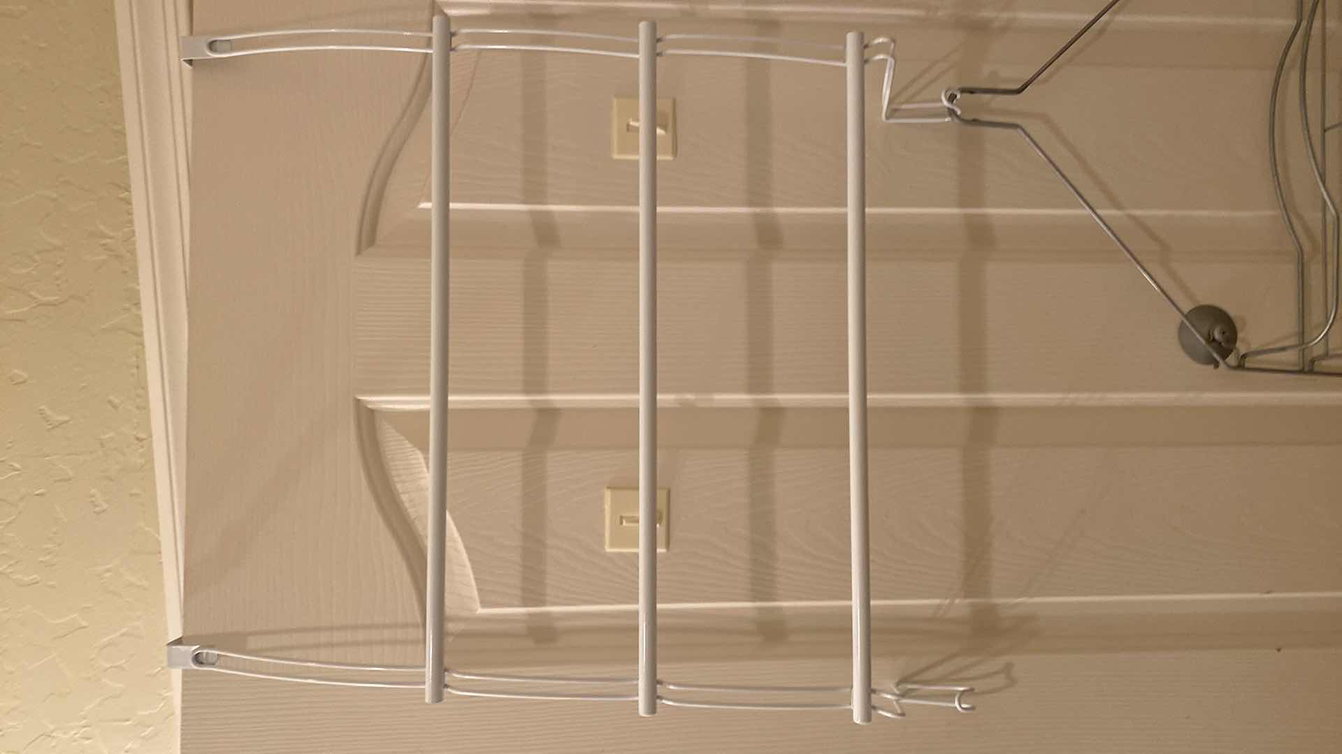 Photo 3 of SHOWER CADY AND OVER DOOR HANGER