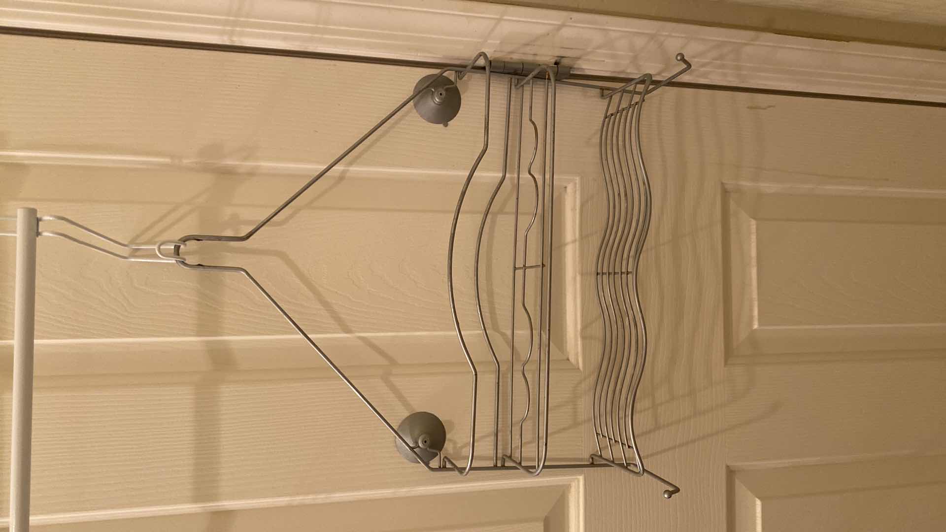 Photo 1 of SHOWER CADY AND OVER DOOR HANGER