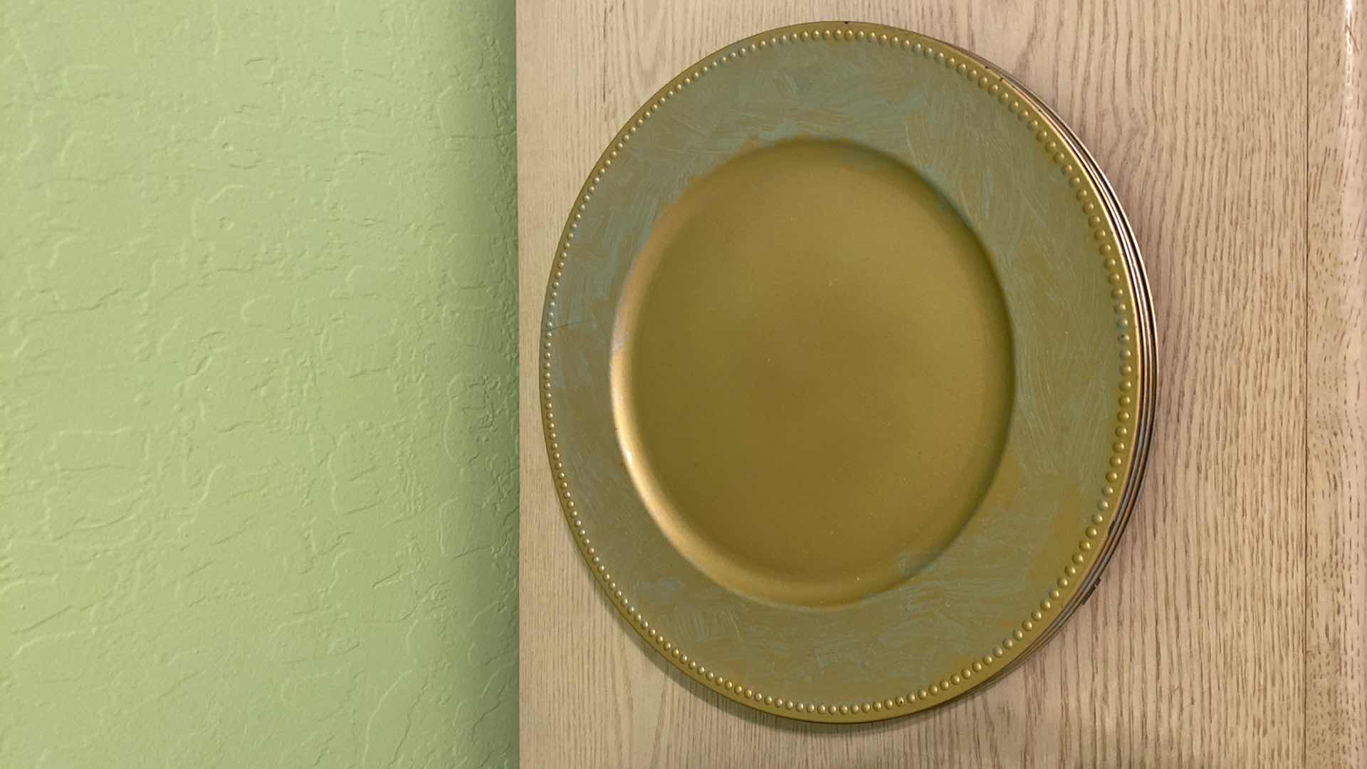 Photo 1 of 10 CHARGER PLATES AND CANDLES