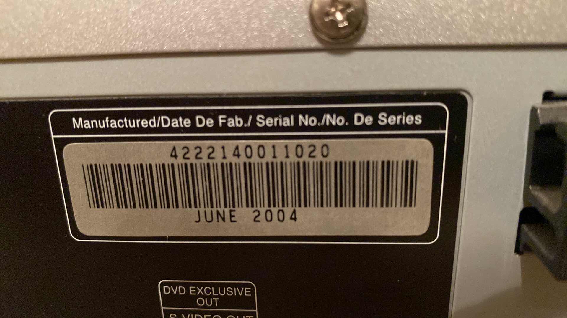 Photo 1 of GO VIDEO DVD VHS PLAYER NO REMOTE POWERS ON