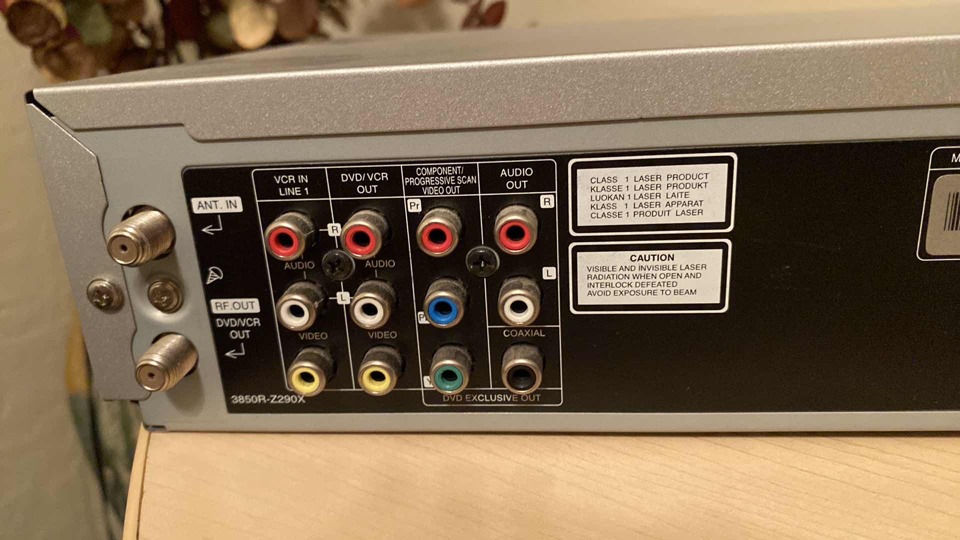 Photo 1 of GO VIDEO DVD VHS PLAYER NO REMOTE POWERS ON