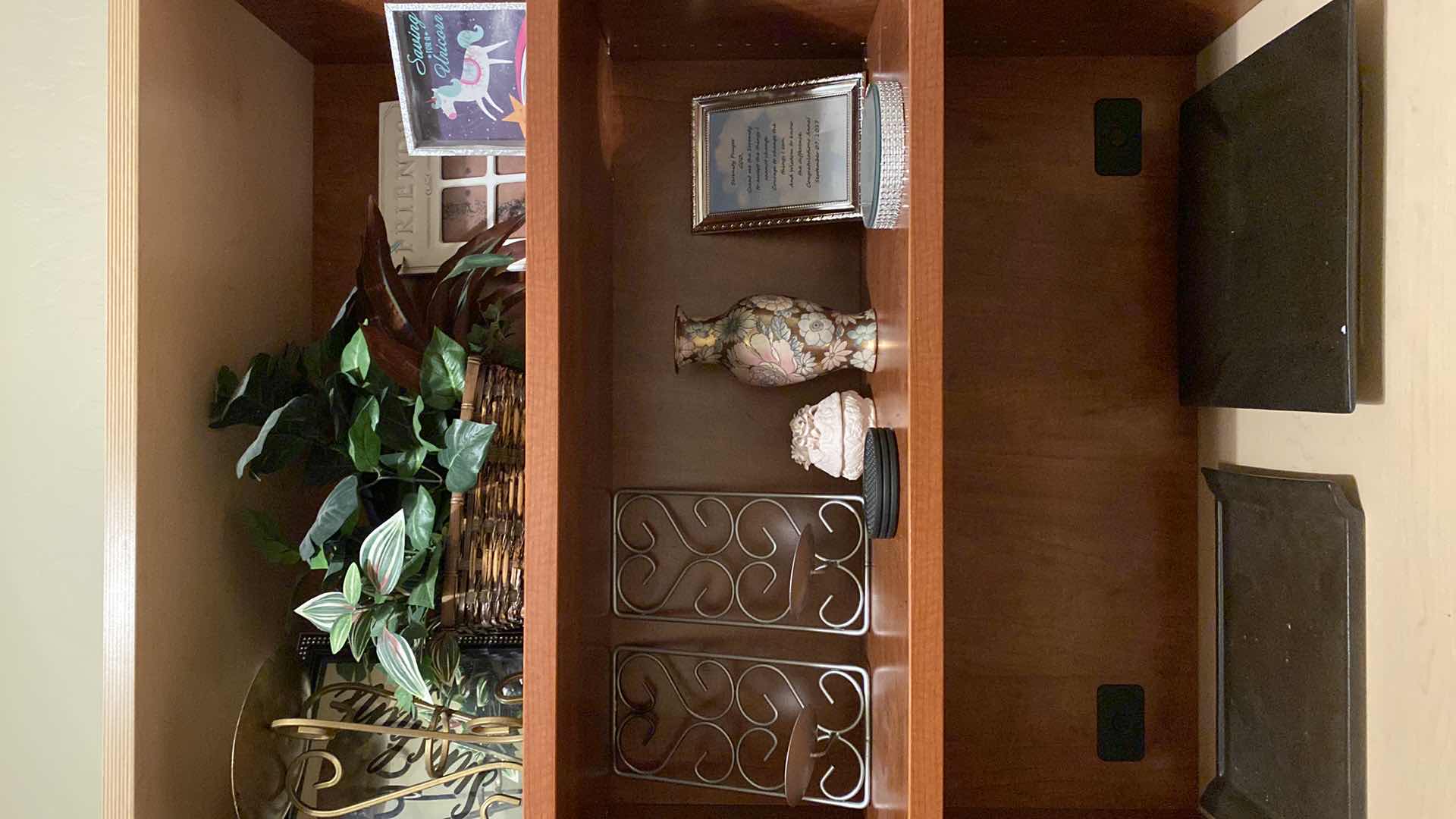 Photo 1 of ASSORTED HOME DECOR