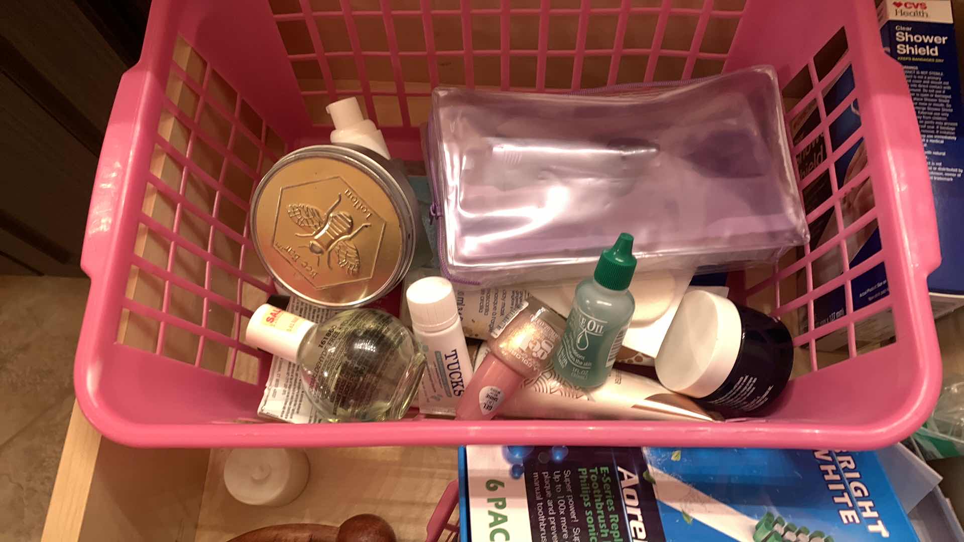 Photo 1 of CONTENTS OF BATHROOM DRAWER