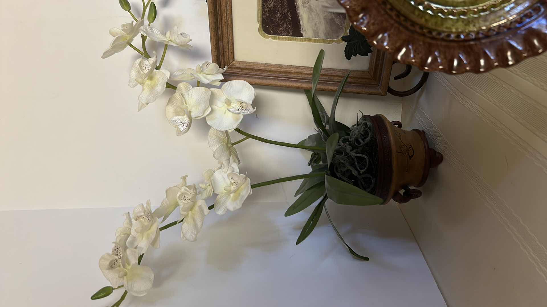 Photo 1 of HOME DECOR ASSORTMENT