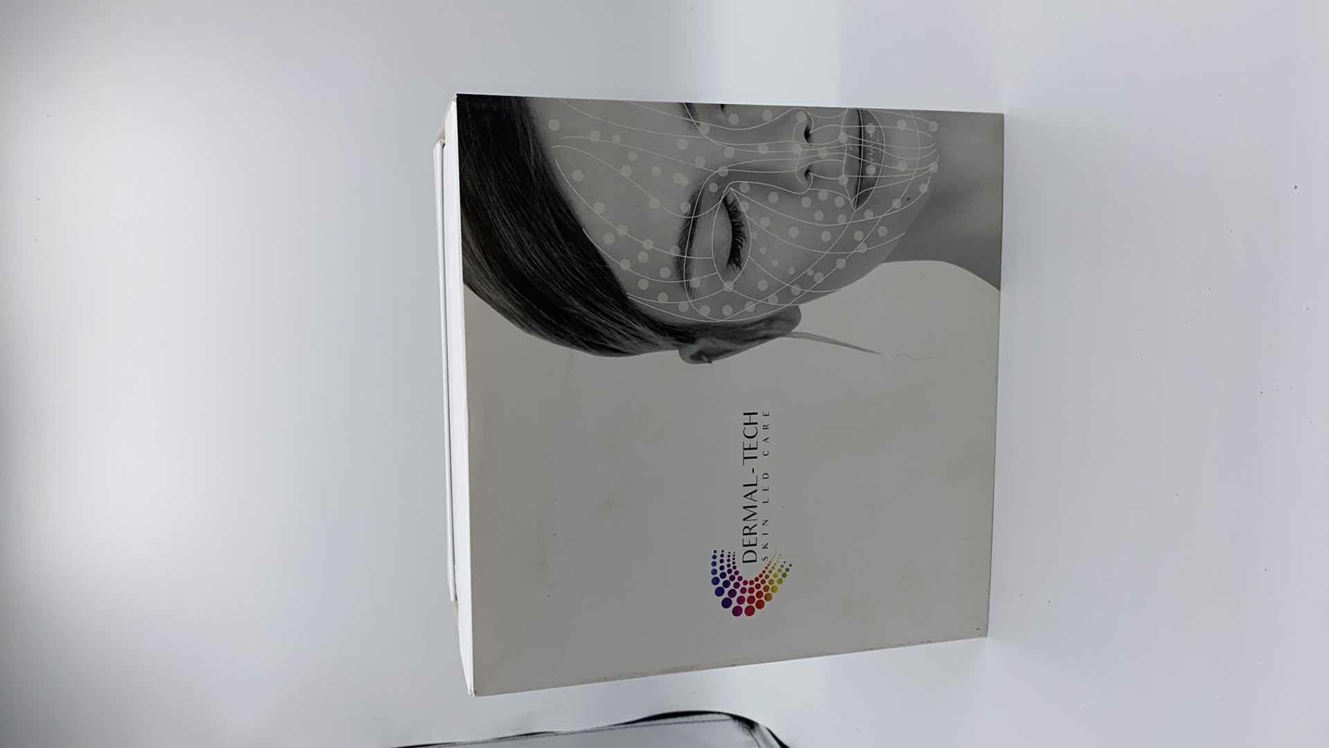 Photo 1 of NEW DERMA TECH SKIN LED CARE - PINK MASK TO IMPROVE SKINS APPEARANCE