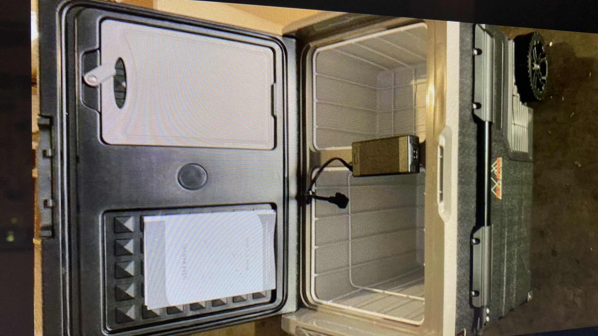 Photo 6 of DT PRO 59QT (55 LITER) PORTABLE 12 VOLT CAR/CAMPING  REFRIGERATOR FREEZER  