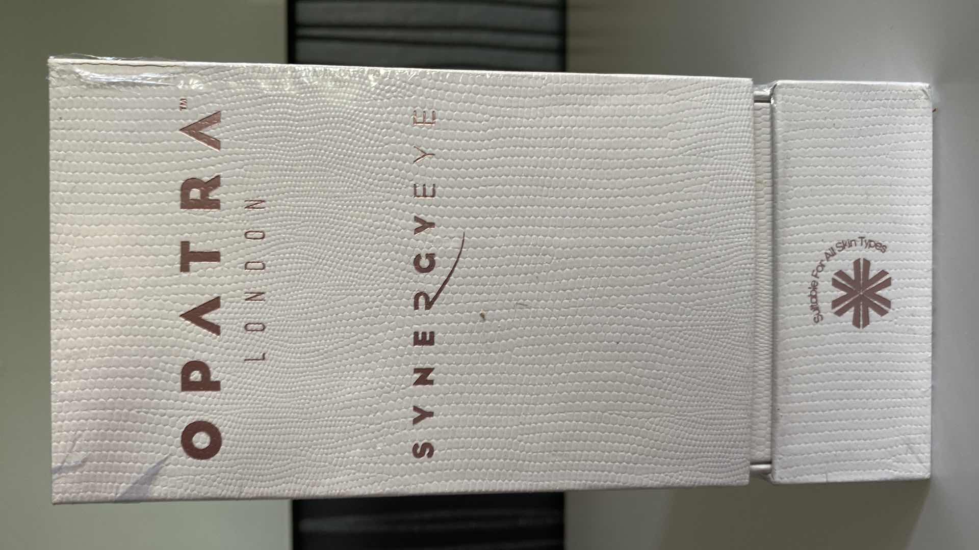 Photo 3 of OPATRA SYNERGY EYE COMBINES FOCUS LIGHT THERAPY ALONGSIDE HEAT AND MASSAGE TO HELP INCREASE COLLAGEN PRODUCTION AND ABSORPTION OF VITAMINS AND MINERALS