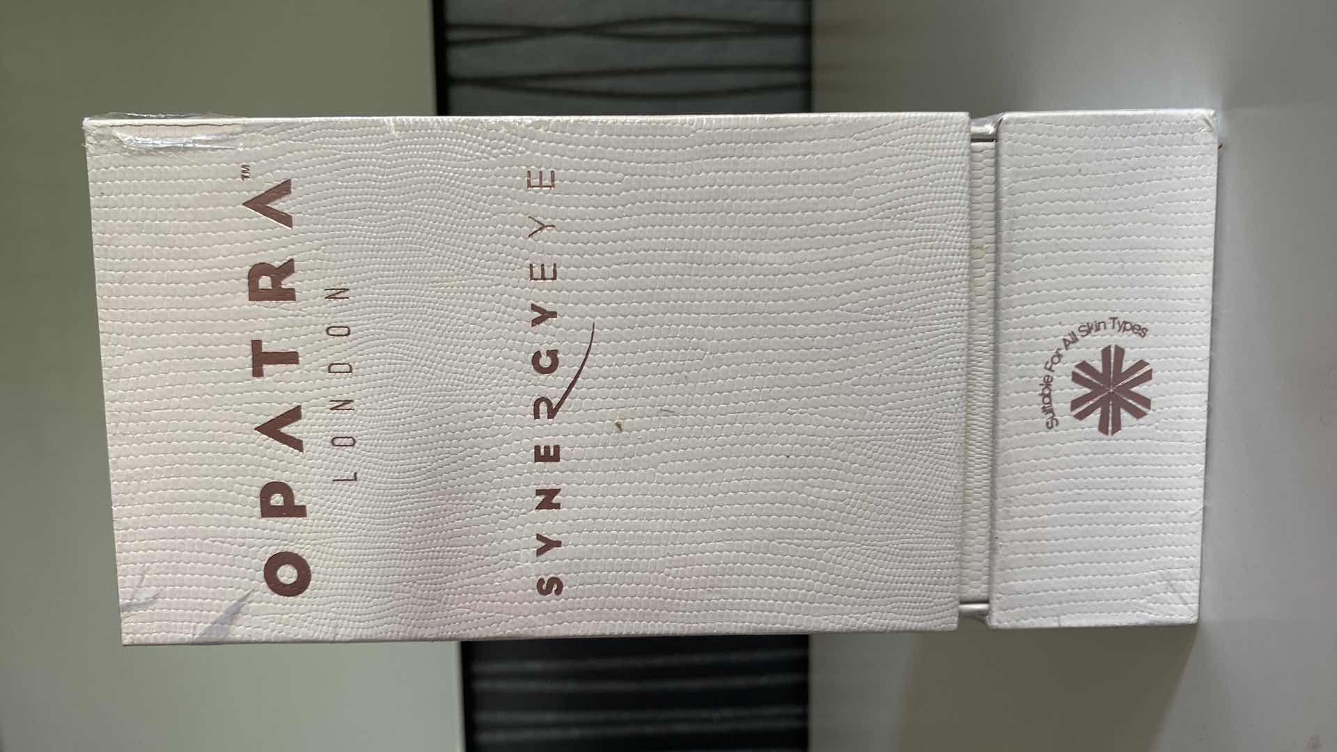 Photo 3 of OPATRA SYNERGY EYE COMBINES FOCUS LIGHT THERAPY ALONGSIDE HEAT AND MASSAGE TO HELP INCREASE COLLAGEN PRODUCTION AND ABSORPTION OF VITAMINS AND MINERALS