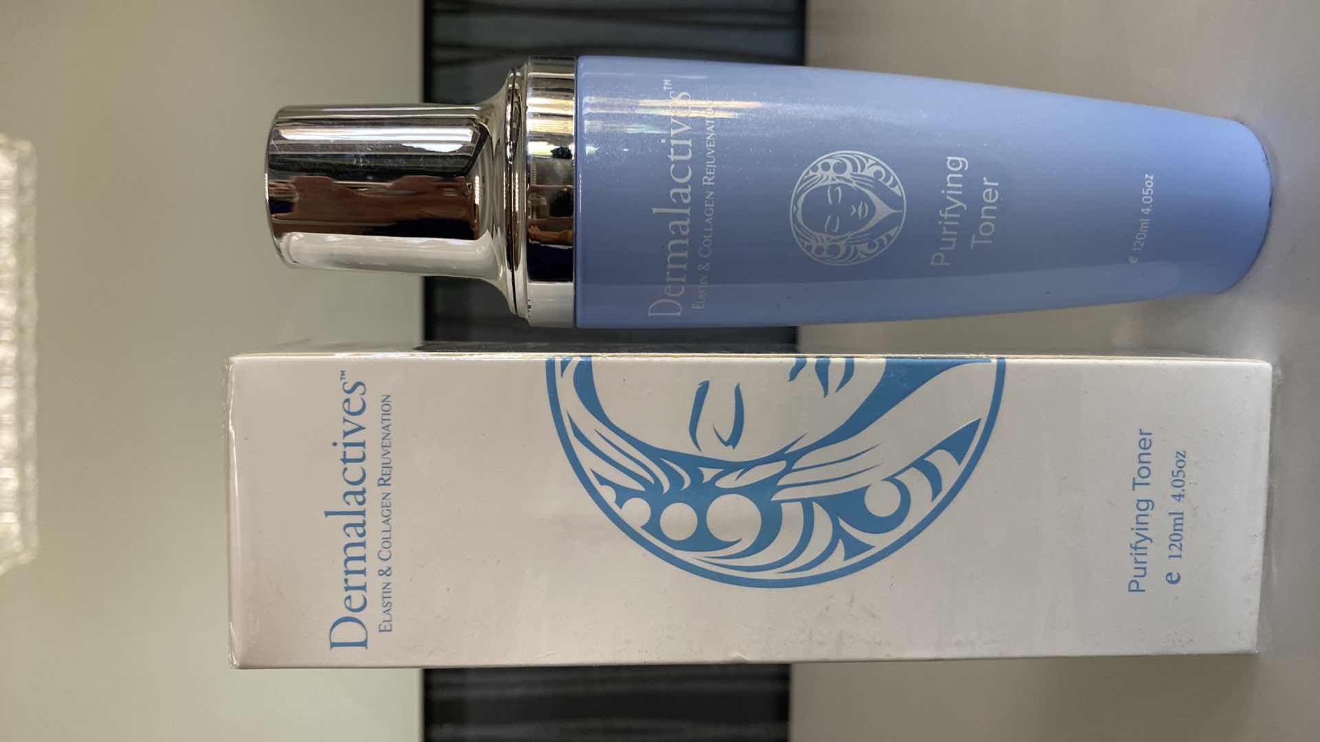 Photo 1 of NEW DERMALATIVES PURIFYING TONER TO PURIFY AND REDUCE SKIN INFLAMMATION WHILE CLEANSING YOUR FACE OF OIL BASED DEBRIS AND IMPURITIES