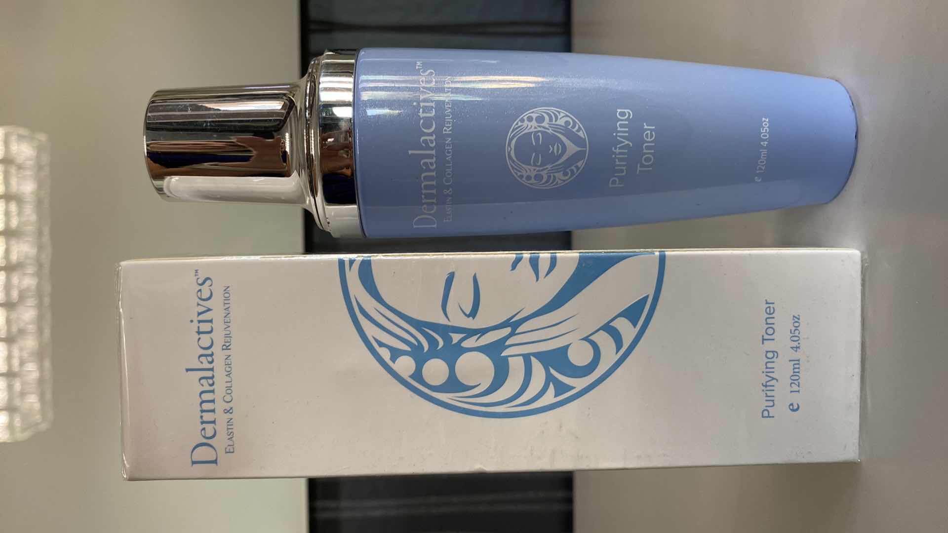 Photo 1 of NEW DERMALATIVES PURIFYING TONER TO PURIFY AND REDUCE SKIN INFLAMMATION WHILE CLEANSING YOUR FACE OF OIL BASED DEBRIS AND IMPURITIES