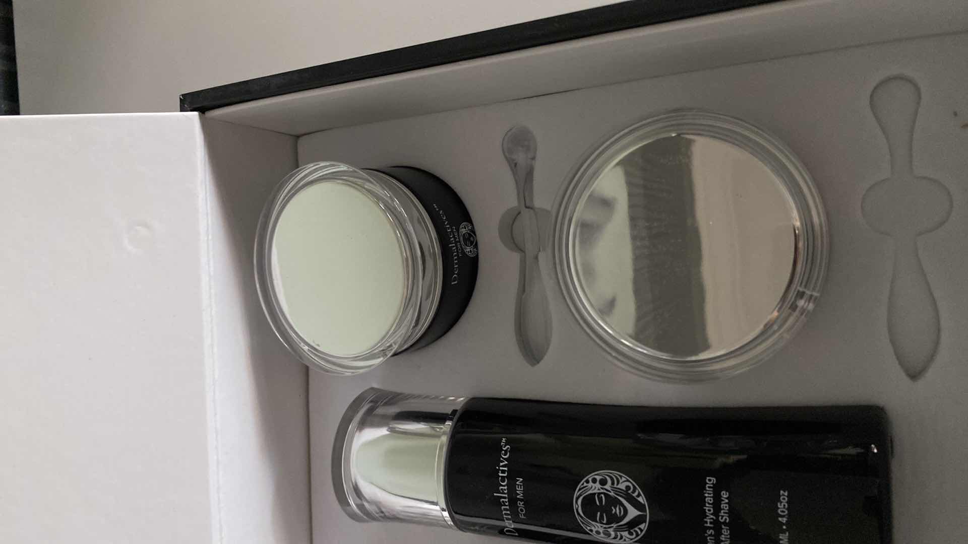 Photo 1 of DERMALACTIVES MEN’S HYDRATING 4 PIECE FACIAL COLLECTION SHAVING SERUM, AFTER SHAVE, MOISTURIZER AND FACIAL PEEL