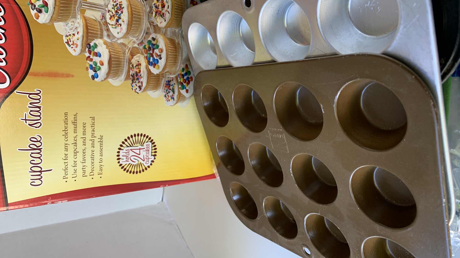 Photo 1 of BETTY CROCKER CUPCAKE STAND AND PANS