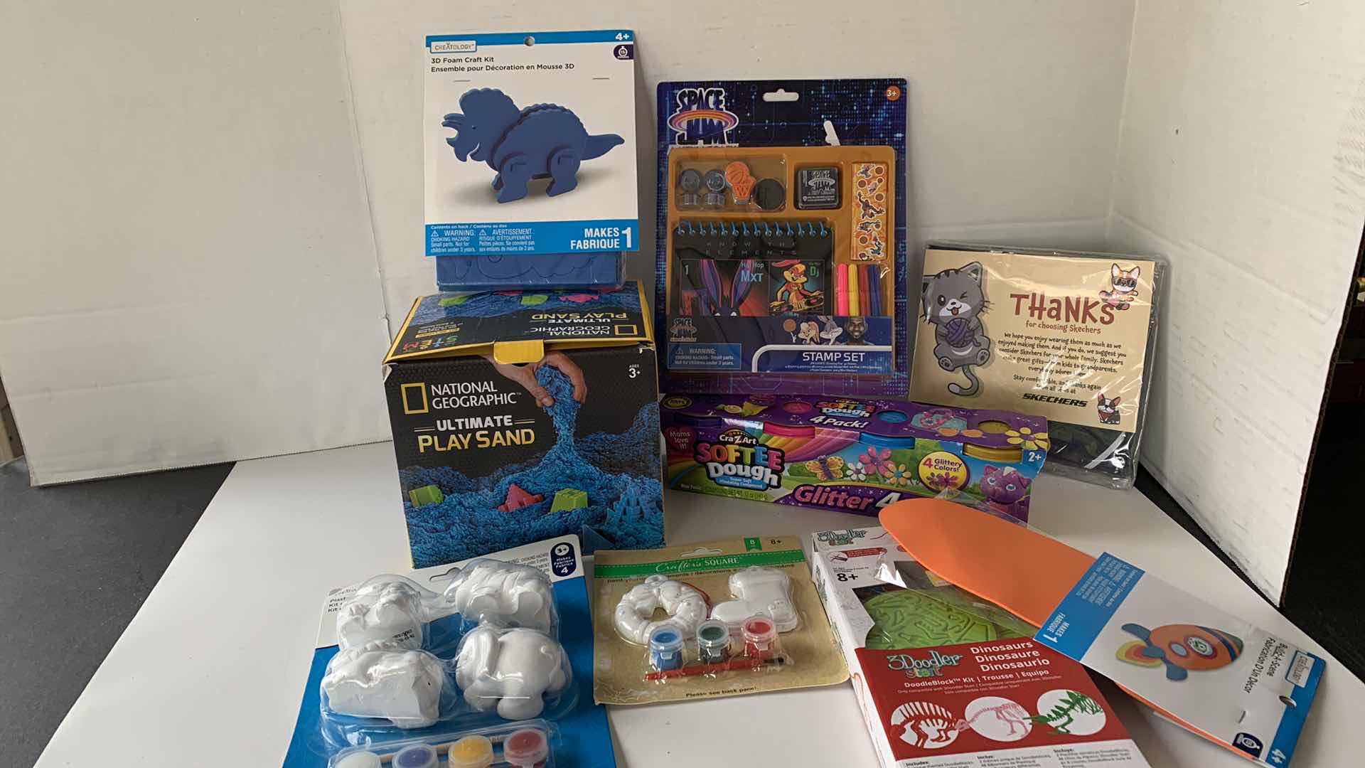 Photo 5 of CHILDRENS PAINTS, CLAY AND SAND KITS