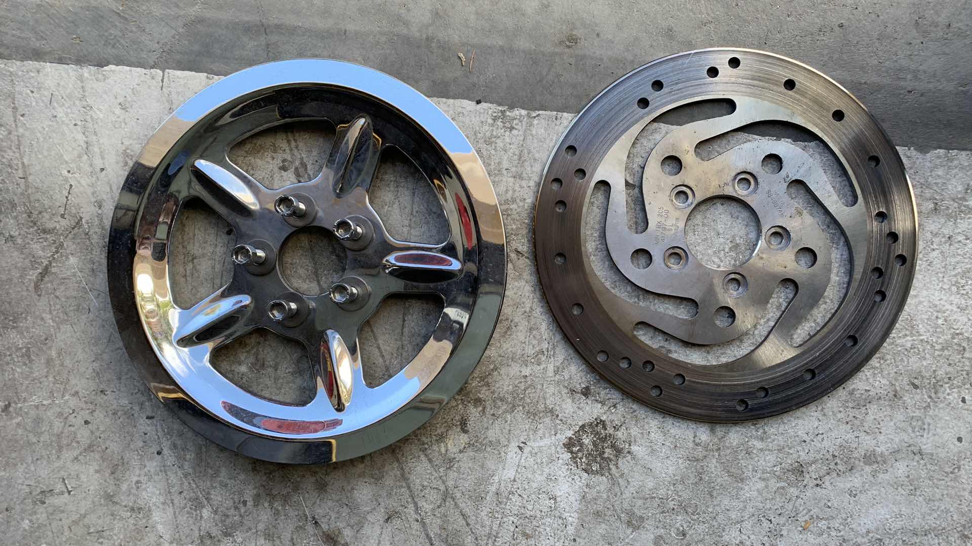 Photo 1 of HARLEY DAVIDSON CHROME REAR PULLEY COVER AND REAR BRAKE ROTOR