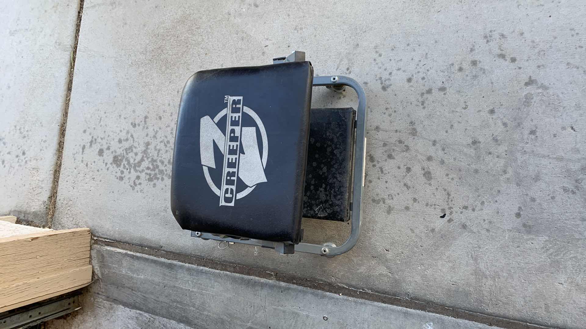 Photo 1 of Z CREEPER ADJUSTABLE AUTO CREEPER 36" 300 LBS.