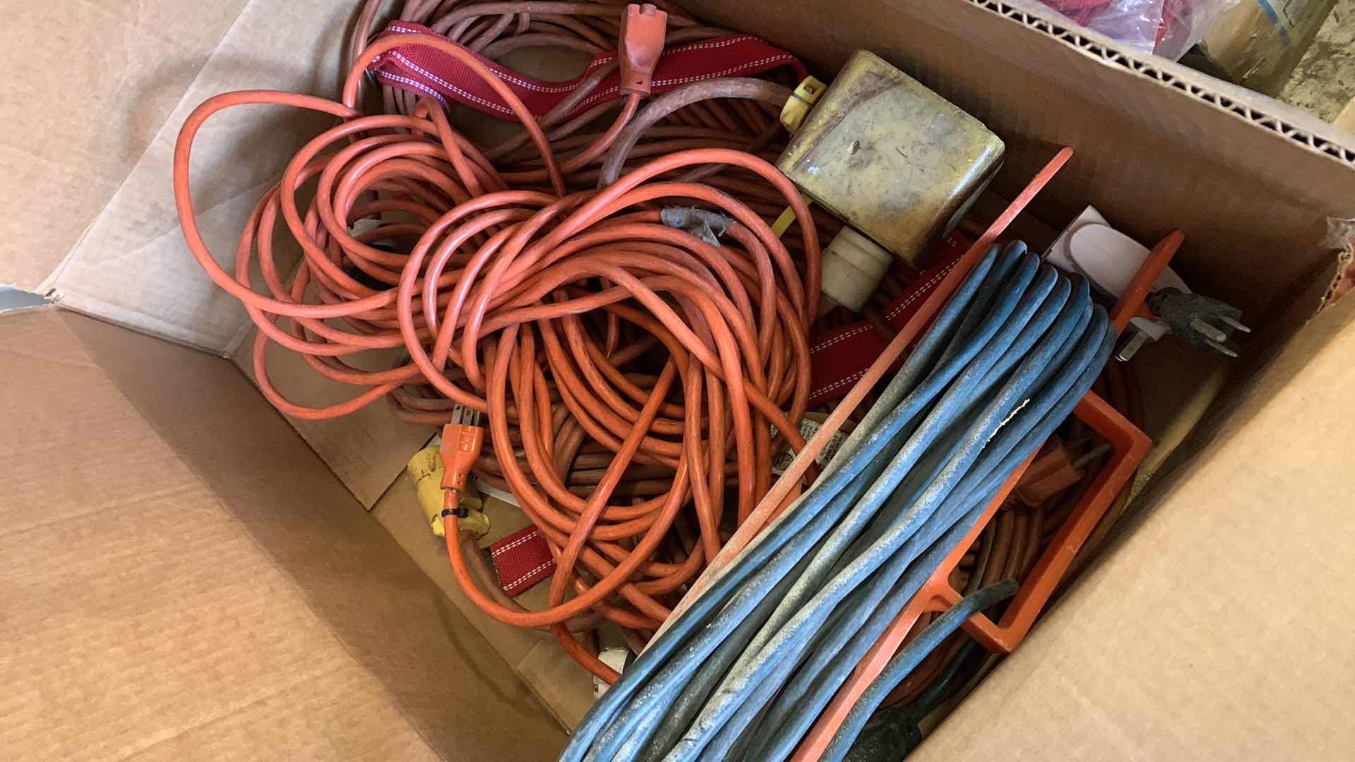 Photo 1 of MULTIPLE ELECTRICAL EXTENSION CORDS