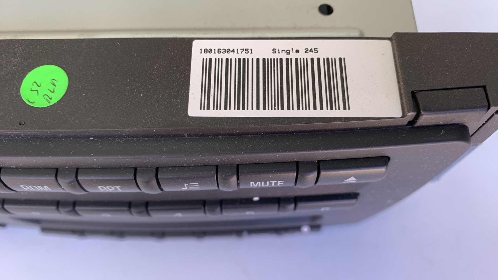 Photo 3 of 2007 CHEVROLET CORVETTE STOCK RADIO WITH CD