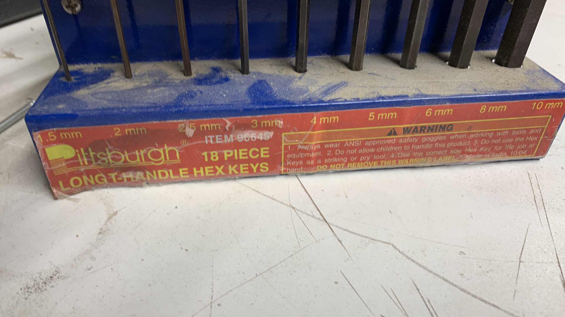 Photo 1 of PITTSBURGH TOOLS LONG HANDEL HEX KEYS IN METRIC AND STANDARD