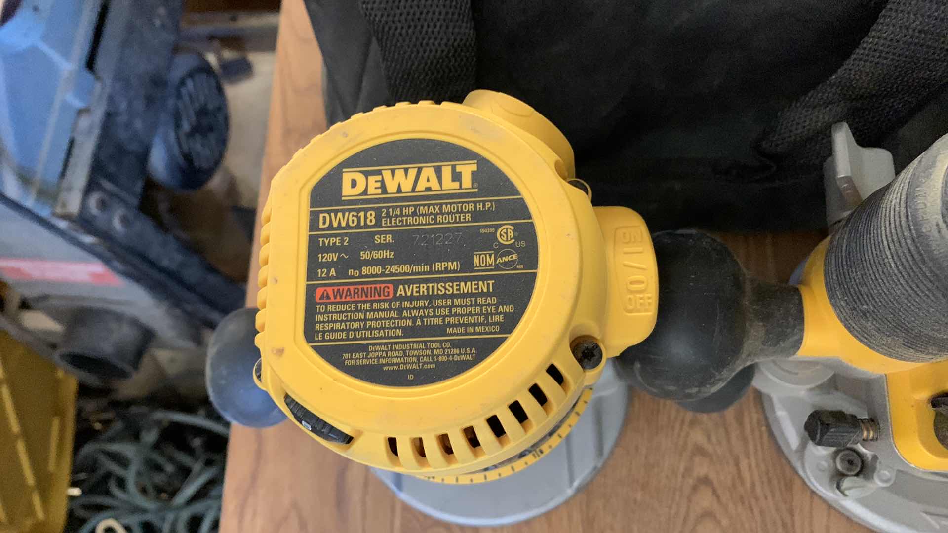 Photo 1 of DEWALT ROUTER STATEM DW618