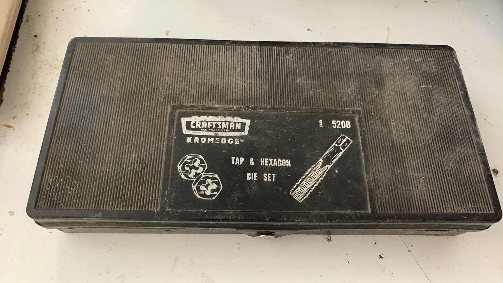 Photo 1 of CRAFTSMAN KROMEDGE TAP AND HEXAGON DIE SET 5200