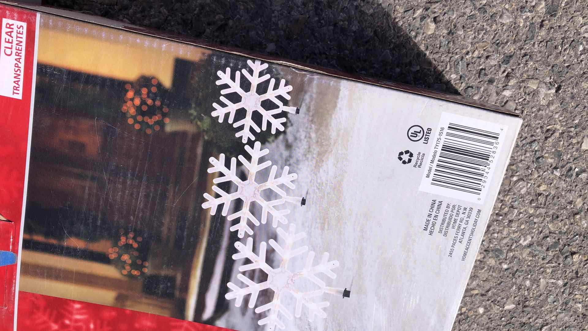 Photo 1 of 3 FOUR PACK 10” SNOWFLAKE PATHWAY LIGHTS