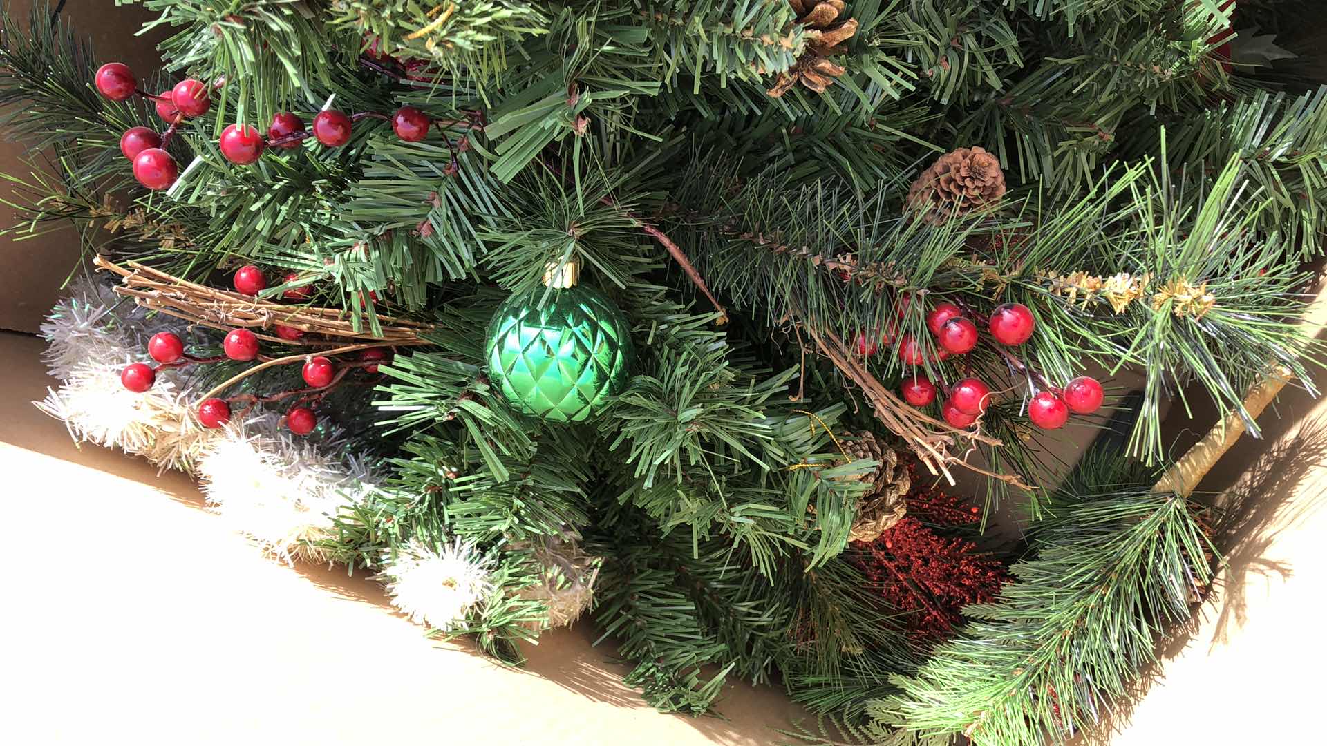 Photo 1 of CHRISTMAS DECOR