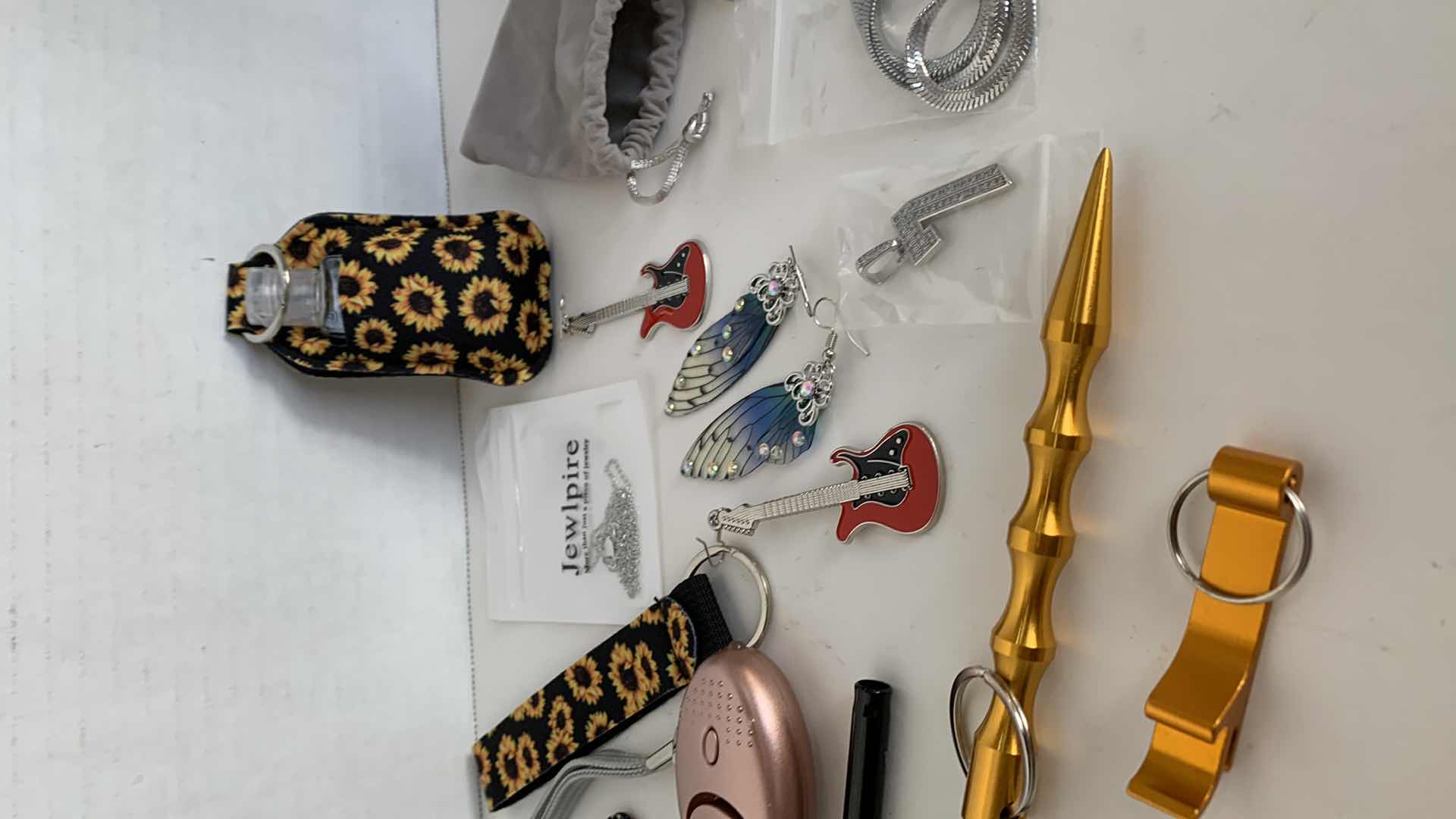 Photo 1 of WOMENS ASSORTED LOT